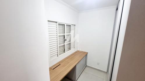8 - Dormitorio
