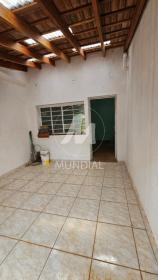 3 - Garagem/estacionamento