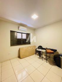 12 - Dormitorio