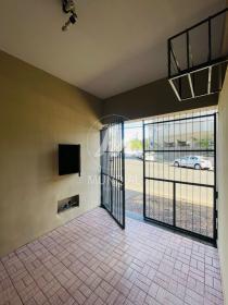 2 - Garagem/estacionamento