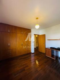 21 - Dormitorio