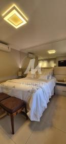 21 - Suite