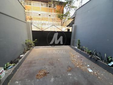3 - Garagem/estacionamento