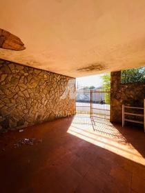 3 - Garagem/estacionamento