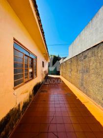 17 - Quintal/corredores