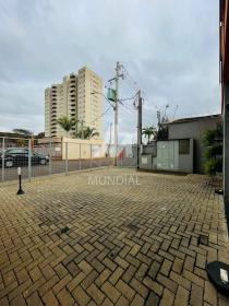 3 - Garagem/estacionamento
