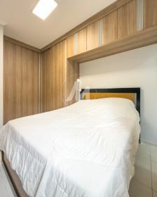 9 - Suite