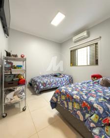 15 - Dormitorio