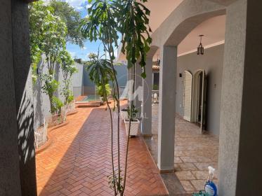 26 - Quintal/corredores
