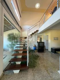 16 - Quintal/corredores
