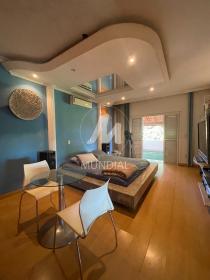 24 - Suite
