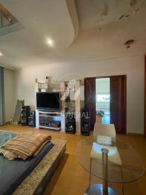 25 - Suite