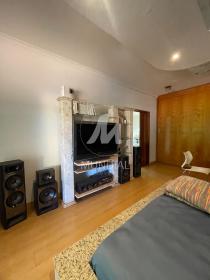 27 - Suite