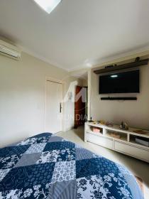 22 - Suite