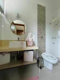 35 - Banheiro/lavabo