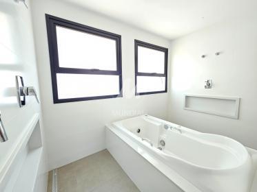 16 - Banheiro/lavabo