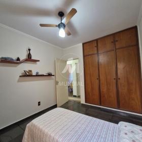 11 - Dormitorio