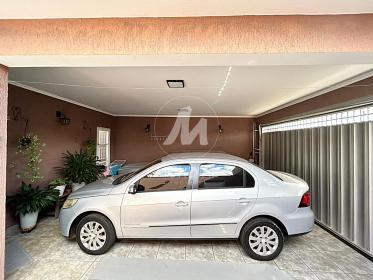 11 - Garagem/estacionamento