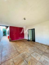 3 - Garagem/estacionamento