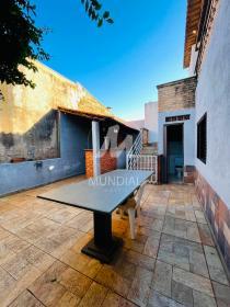 27 - Quintal/corredores
