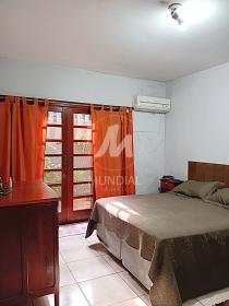 24 - Suite