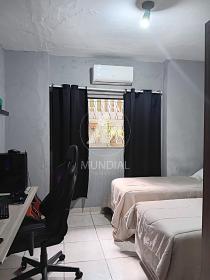 28 - Dormitorio