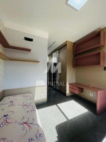 27 - Suite