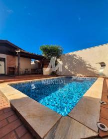 16 - Piscina