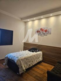 5 - Dormitorio