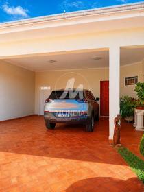 28 - Garagem/estacionamento