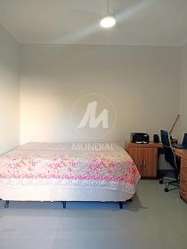 23 - Suite