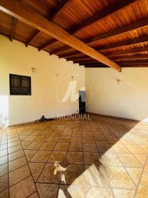 3 - Garagem/estacionamento