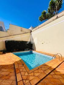 38 - Piscina