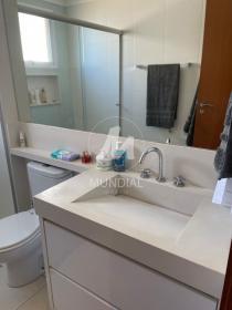 15 - Banheiro/lavabo