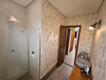 8 - Banheiro/lavabo