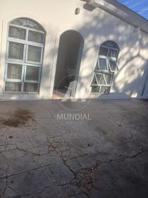 10 - Garagem/estacionamento