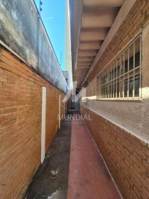 25 - Quintal/corredores