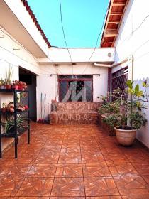 26 - Quintal/corredores