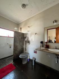 22 - Suite