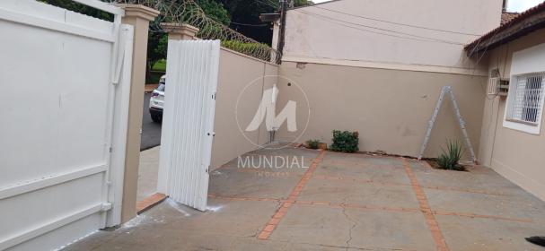 3 - Garagem/estacionamento