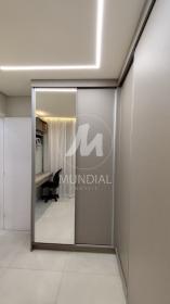 9 - Closet