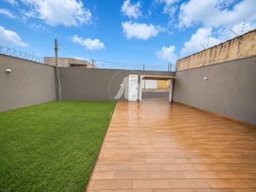 2 - Garagem/estacionamento