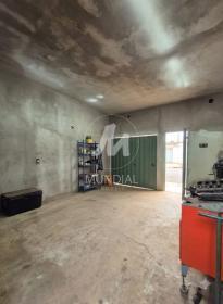 1 - Garagem/estacionamento