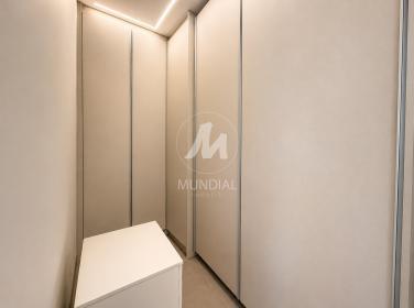 11 - Closet