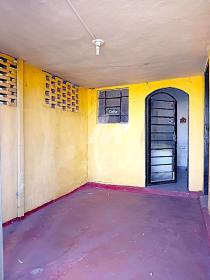 16 - Garagem/estacionamento