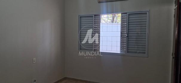 20 - Dormitorio