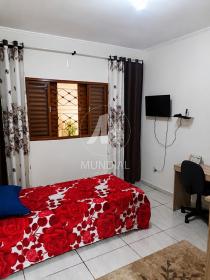 9 - Dormitorio