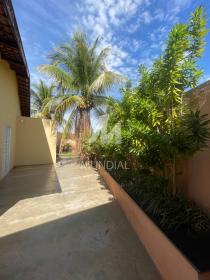 22 - Quintal/corredores