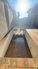 18 - Piscina