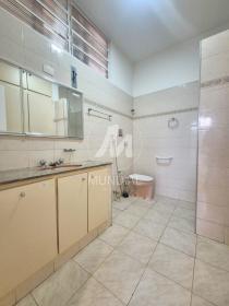 15 - Banheiro/lavabo